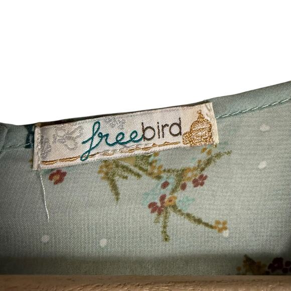 Freebird Light Blue Sheer Floral Bird Ruffled Short Sleeve Blouse Size S - Picture 6 of 8
